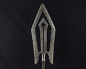 Arrowhead (<i>Yanone</i>)