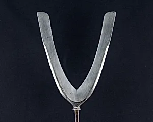 Arrowhead (<i>Yanone</i>)