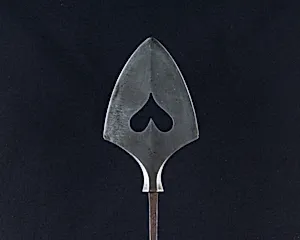Arrowhead (<i>Yanone</i>)