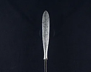 Arrowhead (<i>Yanone</i>)