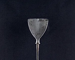 Arrowhead (<i>Yanone</i>)