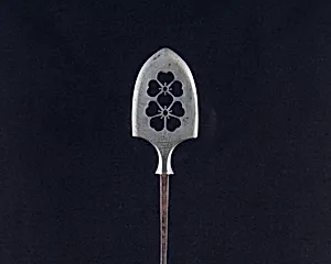Arrowhead (<i>Yanone</i>)