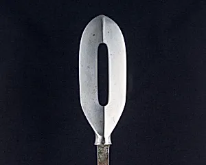 Arrowhead (<i>Yanone</i>)