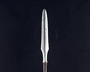 Arrowhead (<i>Yanone</i>)