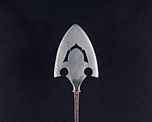 Arrowhead (<i>Yanone</i>)