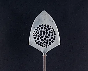 Arrowhead (<i>Yanone</i>)