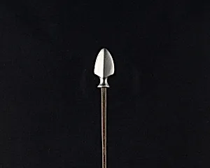 Arrowhead (<i>Yanone</i>)