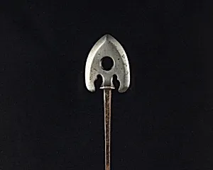 Arrowhead (<i>Yanone</i>)