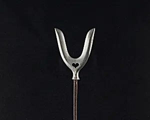 Arrowhead (<i>Yanone</i>)