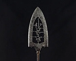 Arrowhead (<i>Yanone</i>)