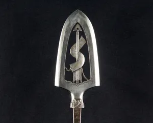Ceremonial Arrowhead (<i>Yanone</i>)