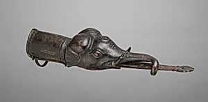 Hilt of a Gauntlet Sword (<i>Pata</i>)
