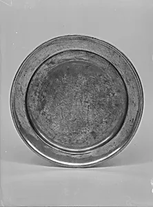 Plate
