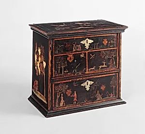 Small chest of drawers
