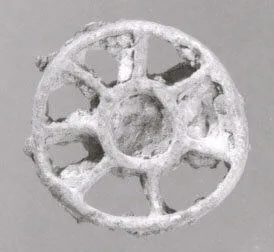 Compartmented stamp seal