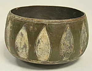 Greyware Bowl with Incised Designs