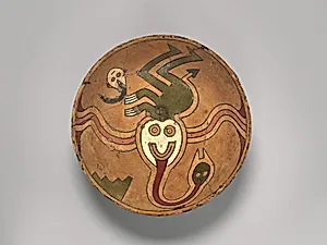 Rattle bowl with flying figure (Oculate Being)