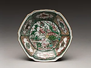 Dish with Heron in Pond