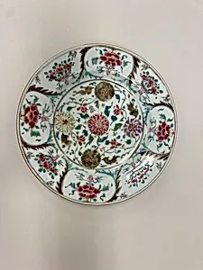 Plate with flowers