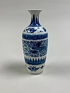 Vase with dragon and phoenix