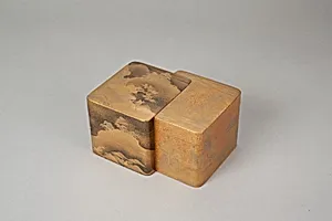 Incense Box with Designs of Pines Along the Shore and Young Pines