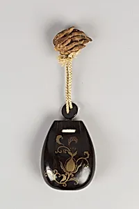 Case (Inrō) with Design of Nanban Flowers