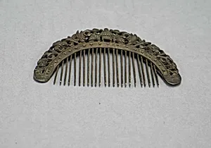 Comb by Unknown Artist