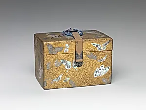 蝶蒔絵小箱|Box with Butterflies and Ferns