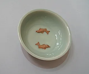 元 龍泉窯青瓷露胎貼花雙魚洗|Dish with relief decoration of fish
