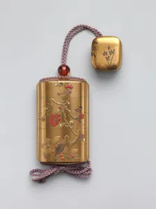 原羊遊斎作・酒井抱一下絵　梅木蒔絵印籠|Inrō with Design of Blossoming Plum Tree