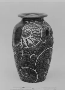 Vase for a Pillar