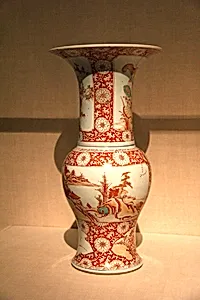 清康熙　景德鎮窯青花山水庭園瓶|Vase with landscape, flowers, and gardens