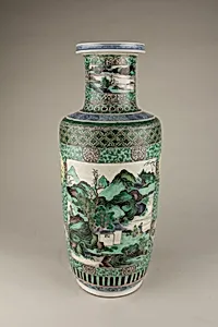 清康熙 景德鎮窯五彩山水棒槌瓶|Vase with landscape scenes