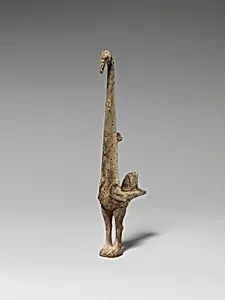 戰國 青銅鳥形器足|Vessel leg in the form of a bird
