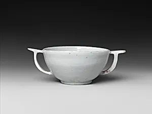 백자 두 귀 잔 조선|白磁兩耳盞 朝鮮|Wine cup with ear handles by Unknown Artist