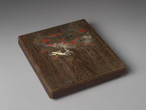 Writing box with design of praying mantis