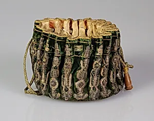 Gaming purse