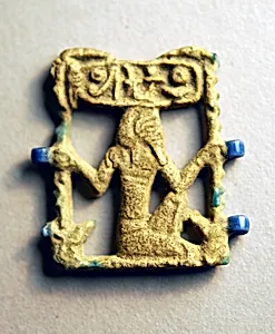 Heh amulet with the Name of Amenhotep III