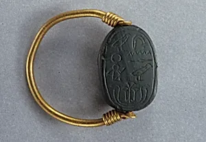 Scarab Ring of the Sealer Khensu