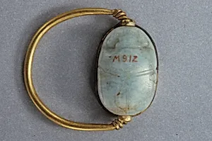 Scarab Ring of the Storeroom Overseer Im