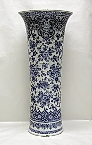 Beaker vase (one of a pair, part of a garniture)