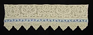 Bed curtain border