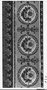 Border for wall fabric by Séguin et Cie