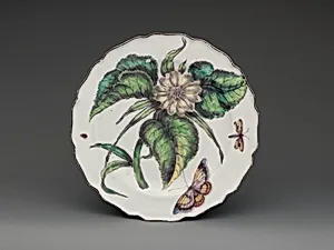 Botanical dish with white sunflower by Chelsea Porcelain Manufactory