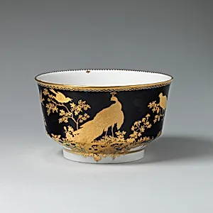 Cake bowl (part of a service) by Chelsea Porcelain Manufactory