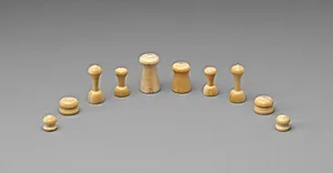 Chessmen (32)
