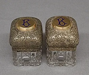 Cosmetic jar