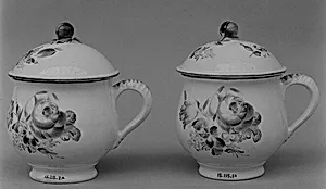 Cream pots with covers