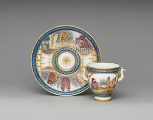 Cup (tasse à l'étrusque) and saucer