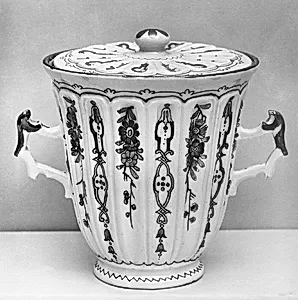 Cup with cover by Claudius Innocentius Du Paquier period|Vienna